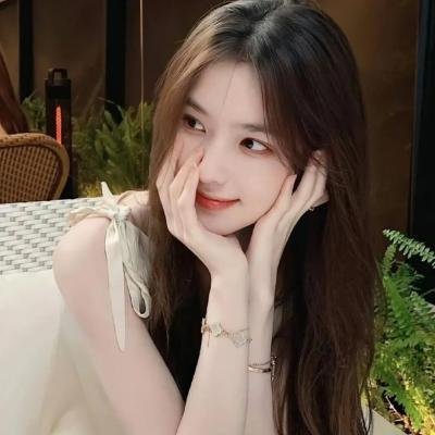 顶流绯闻被曝表情包火出圈，长达一周社交平台画面流出